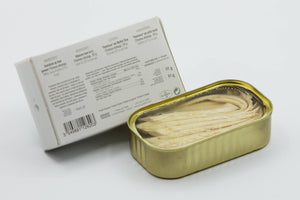 La Guildive vous présente l'intérieur de sa boîte de ventrèche de thon blanc germon frais à l'huile d'olive. Découvrez de plus amples informations sur notre ventrèche de thon germon !